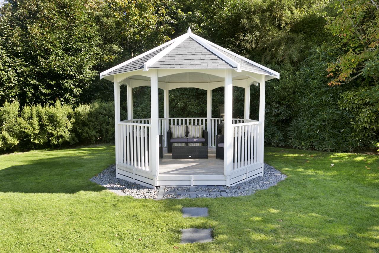 The Retreat Luxury Garden Villa Lago Lago Taupo Esterno foto